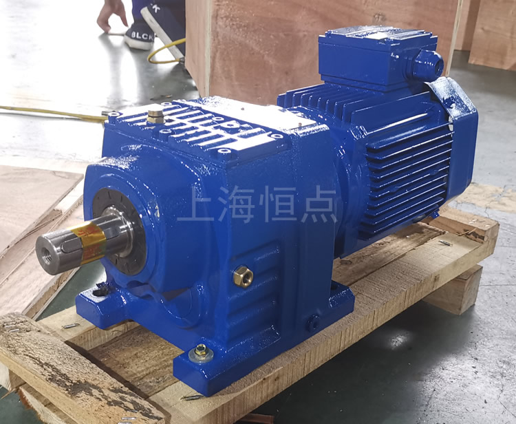 R47系列減速機配電機，藍色油漆實物照片