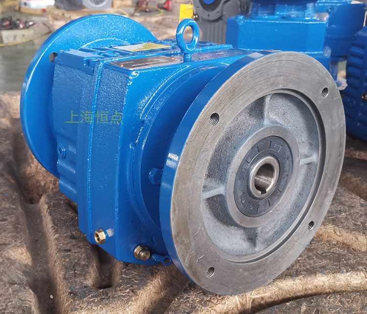 RF77減速機 輸入配B5法蘭端蓋 輸出配法蘭+軸 實物圖 -上海恒點