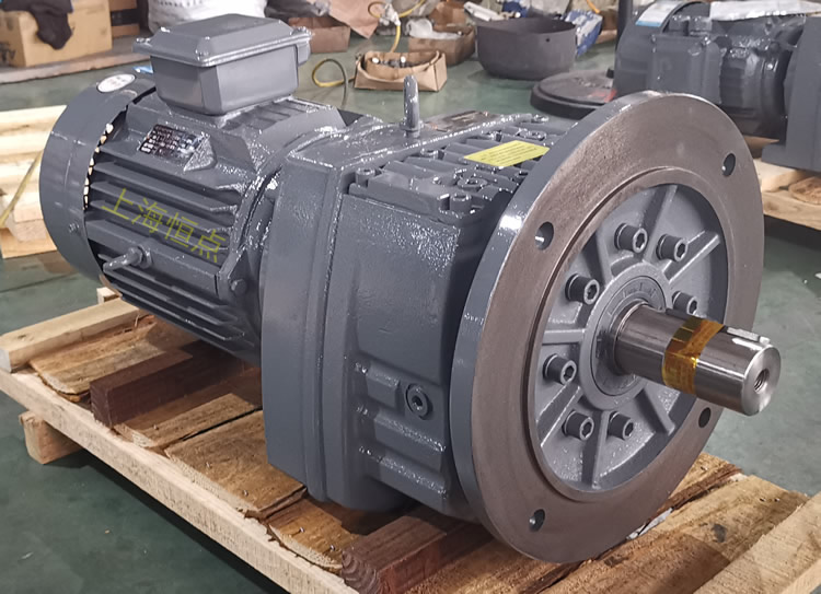 RF87減速機，立式安裝，輸入配電機，實物照片如下