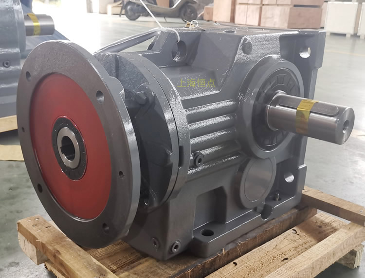 K97減速機，輸入配電機法蘭端蓋，右輸出單軸，實物圖如下