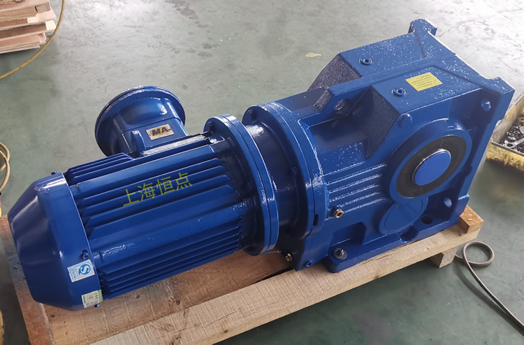 KAB97減速機 輸入配過度法蘭+防爆電機 輸出通孔 實物圖